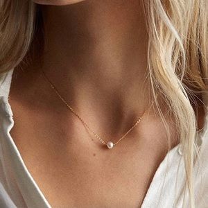 ⚪ simple dainty necklace • single faux pearl pendant • gold chain
